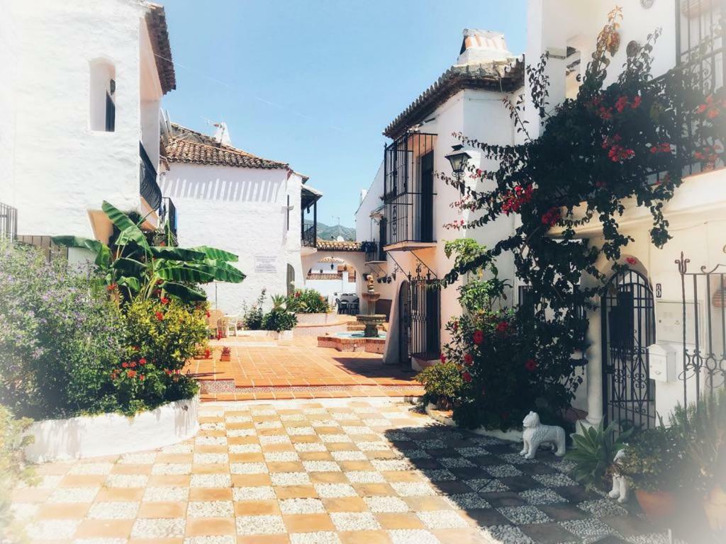 Pueblo Andaluz Villa Nerja Exterior foto